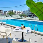 Mambo In Nord10 Pool And Playground Lägenhet *