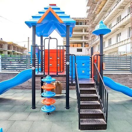 Apartment Mambo In Nord10 Pool And Playground Mamaia